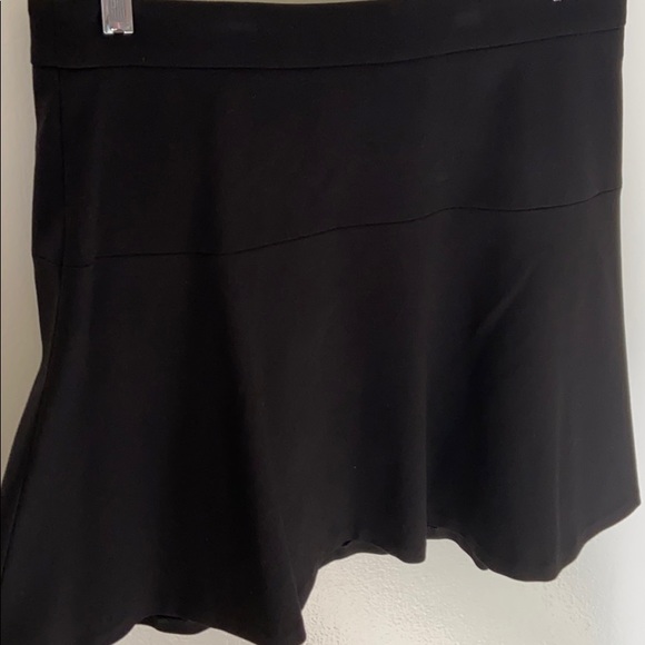 Banana Republic Black Skirt - Size 8 - Picture 3 of 5